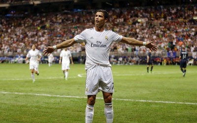 88A8娱乐焦点-B席这脚传球